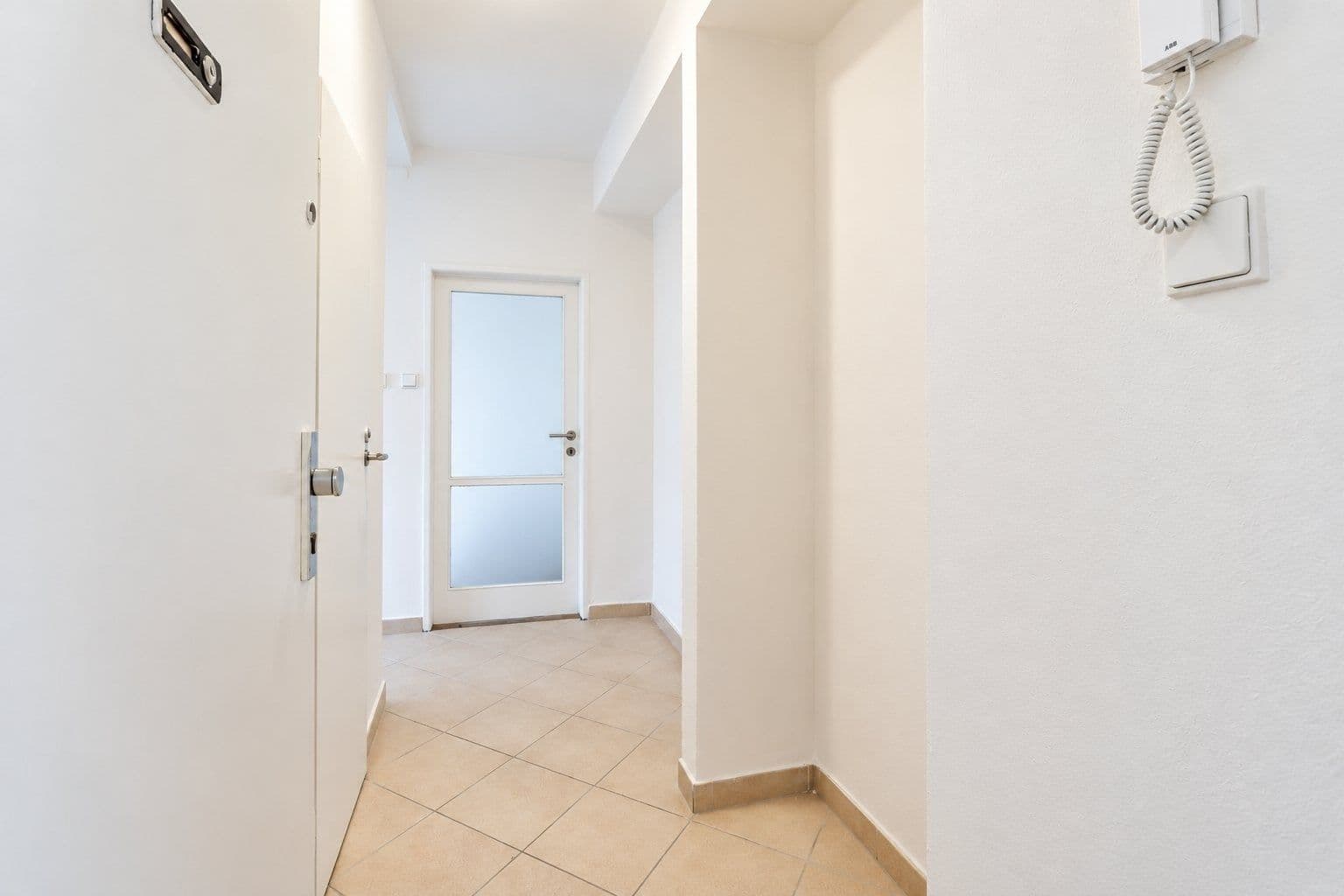 Prenájom bytu 2-izbový 50 m², Zelenečská, Praha, Praha Prenájom bytu 2-izbový 50 m², Zelenečská, Praha, Praha