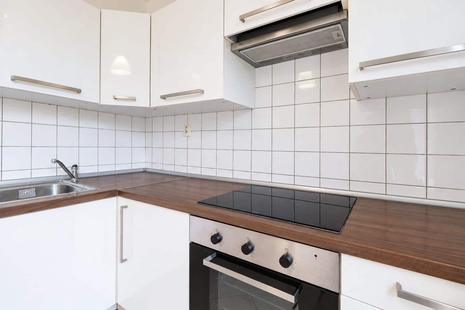 Prenájom bytu 2-izbový 50 m², Zelenečská, Praha, Praha Prenájom bytu 2-izbový 50 m², Zelenečská, Praha, Praha