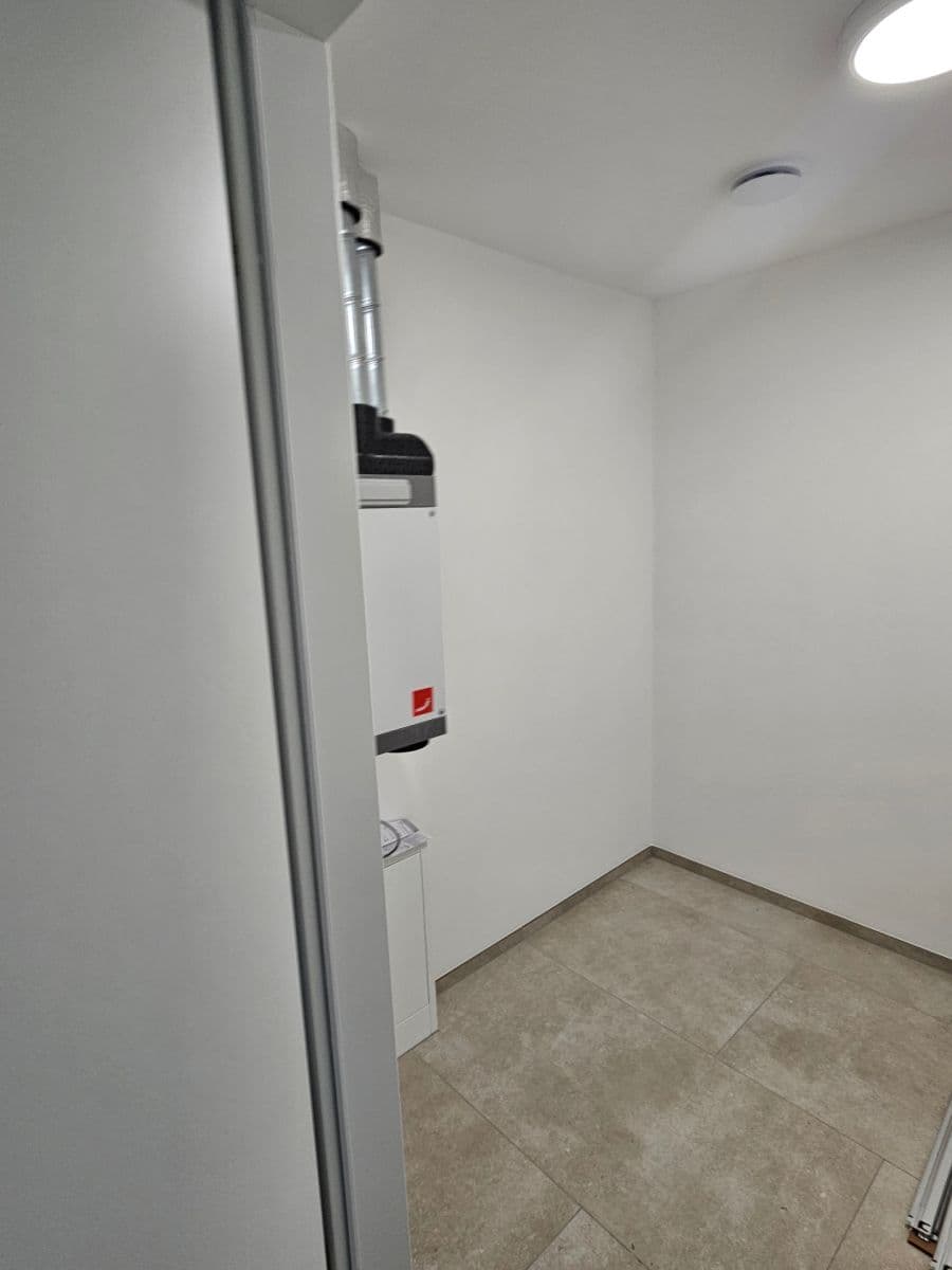 Prenájom bytu 2-izbový 52 m², Kladno, Středočeský kraj Prenájom bytu 2-izbový 52 m², Kladno, Středočeský kraj