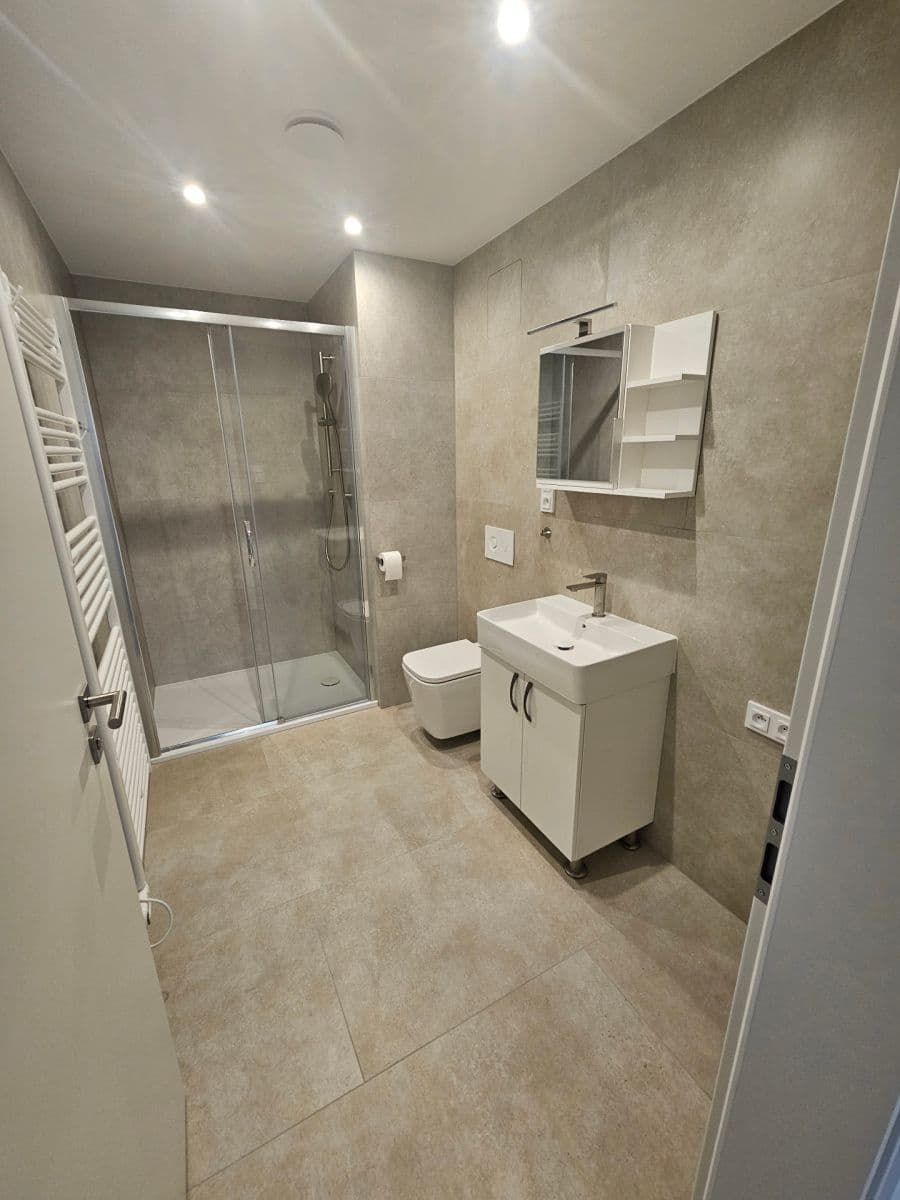 Prenájom bytu 2-izbový 52 m², Kladno, Středočeský kraj Prenájom bytu 2-izbový 52 m², Kladno, Středočeský kraj