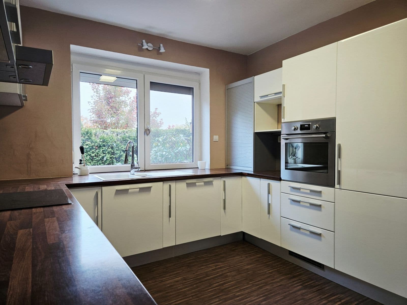 Prenájom bytu 5-izbový 193 m², Adélčina, Praha, Praha Prenájom bytu 5-izbový 193 m², Adélčina, Praha, Praha