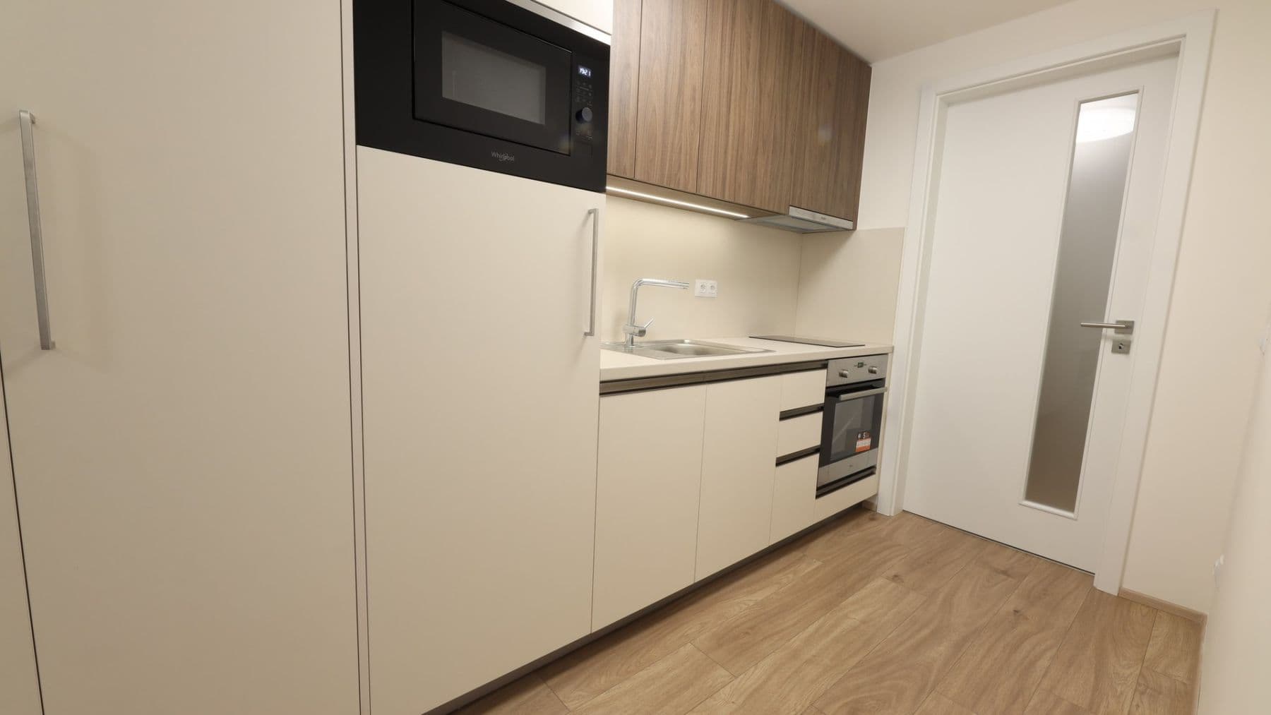 Prenájom bytu 1-izbový 38 m², Hartigova, Praha, Praha Prenájom bytu 1-izbový 38 m², Hartigova, Praha, Praha