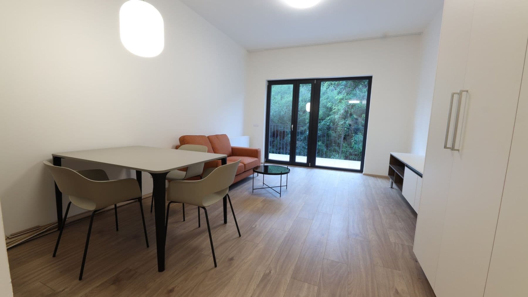 Prenájom bytu 1-izbový 38 m², Hartigova, Praha, Praha Prenájom bytu 1-izbový 38 m², Hartigova, Praha, Praha