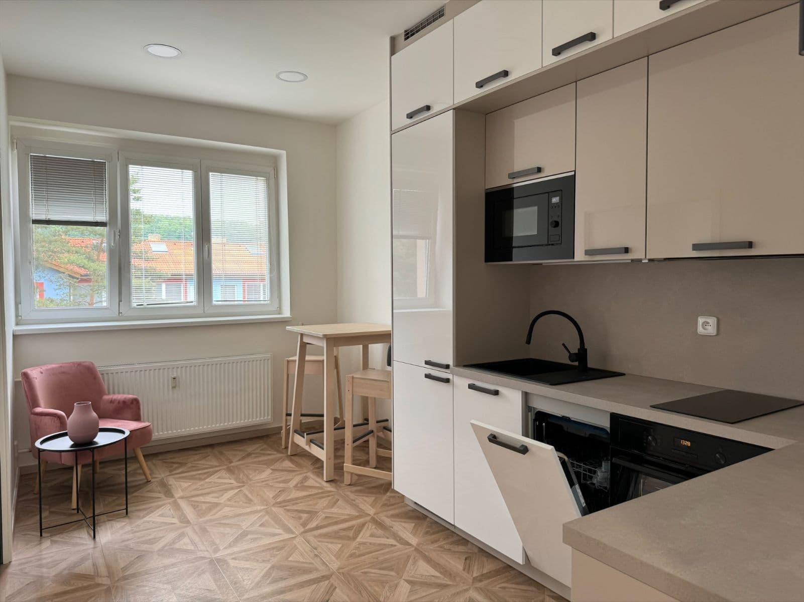 Predaj bytu 2-izbový 42 m², Čihákova, Praha, Praha Predaj bytu 2-izbový 42 m², Čihákova, Praha, Praha