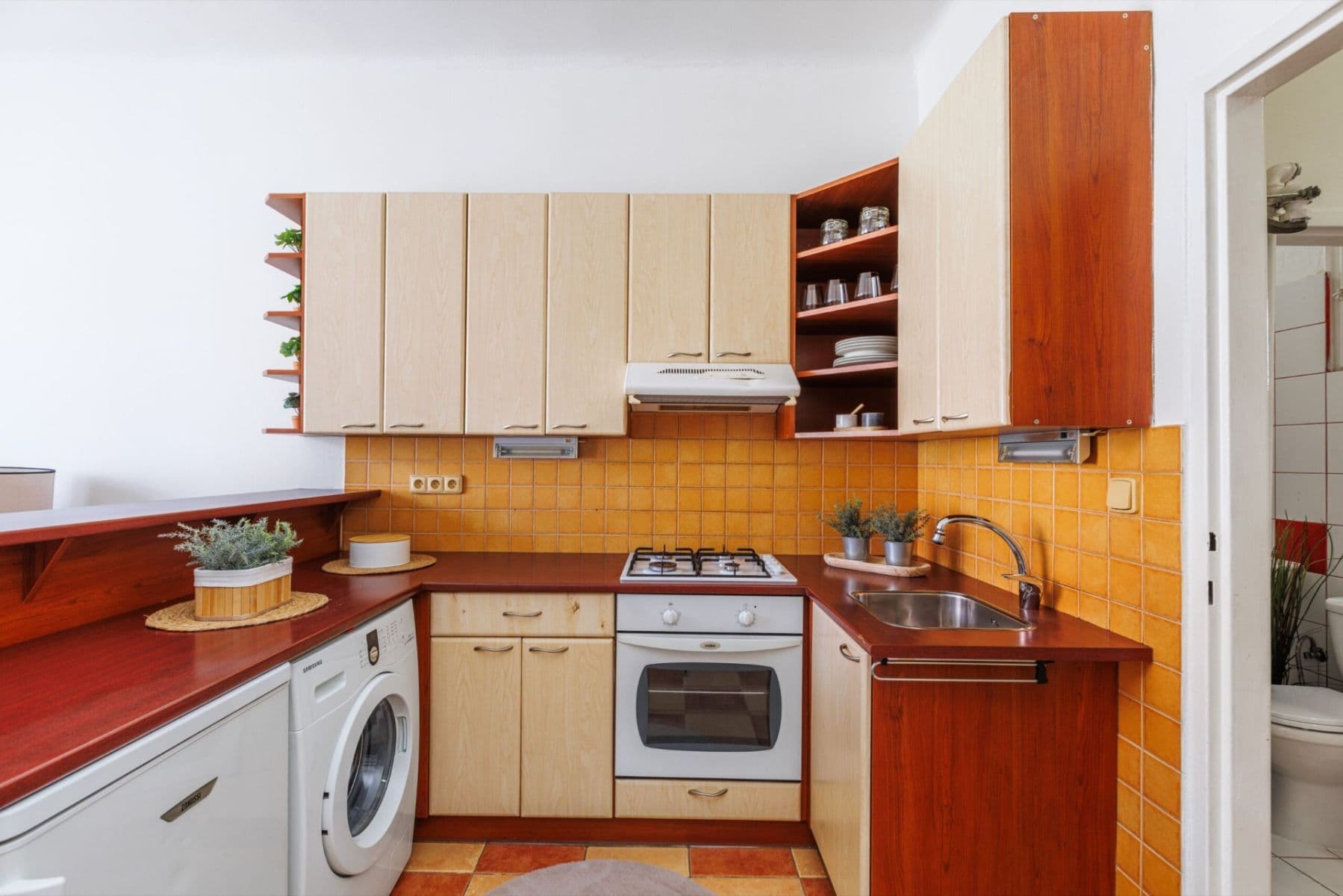 Prenájom bytu 1-izbový 27 m², Záběhlická, Praha, Praha Prenájom bytu 1-izbový 27 m², Záběhlická, Praha, Praha