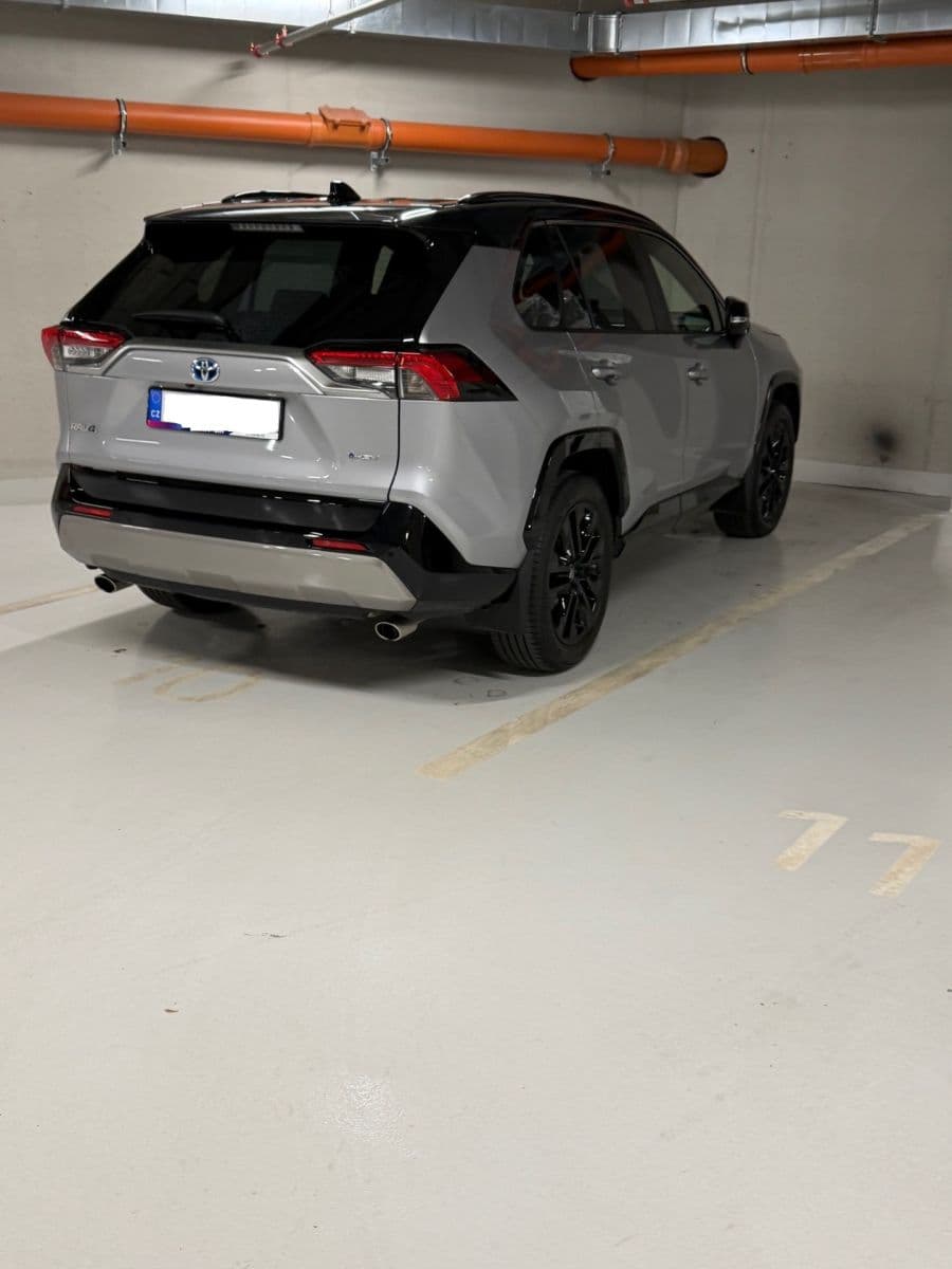 Prenájom garáže 16 m², Krymská, Praha, Praha Prenájom garáže 16 m², Krymská, Praha, Praha