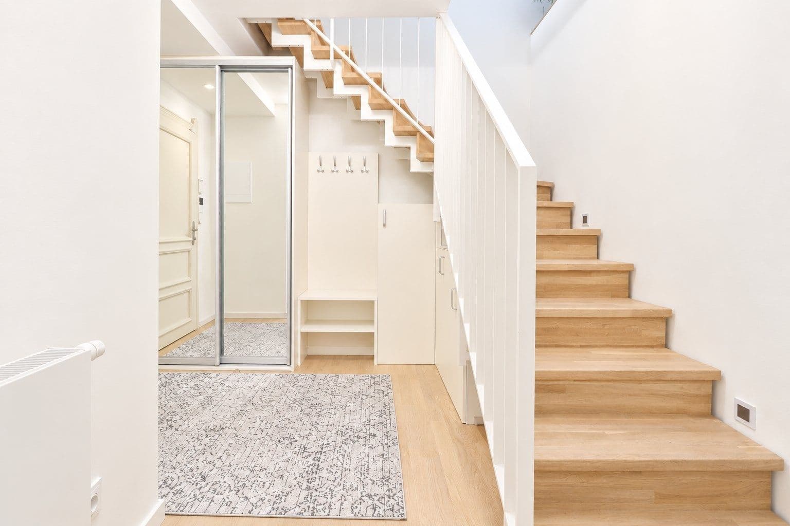 Prenájom bytu 4-izbový 93 m², Urxova, Praha, Praha Prenájom bytu 4-izbový 93 m², Urxova, Praha, Praha