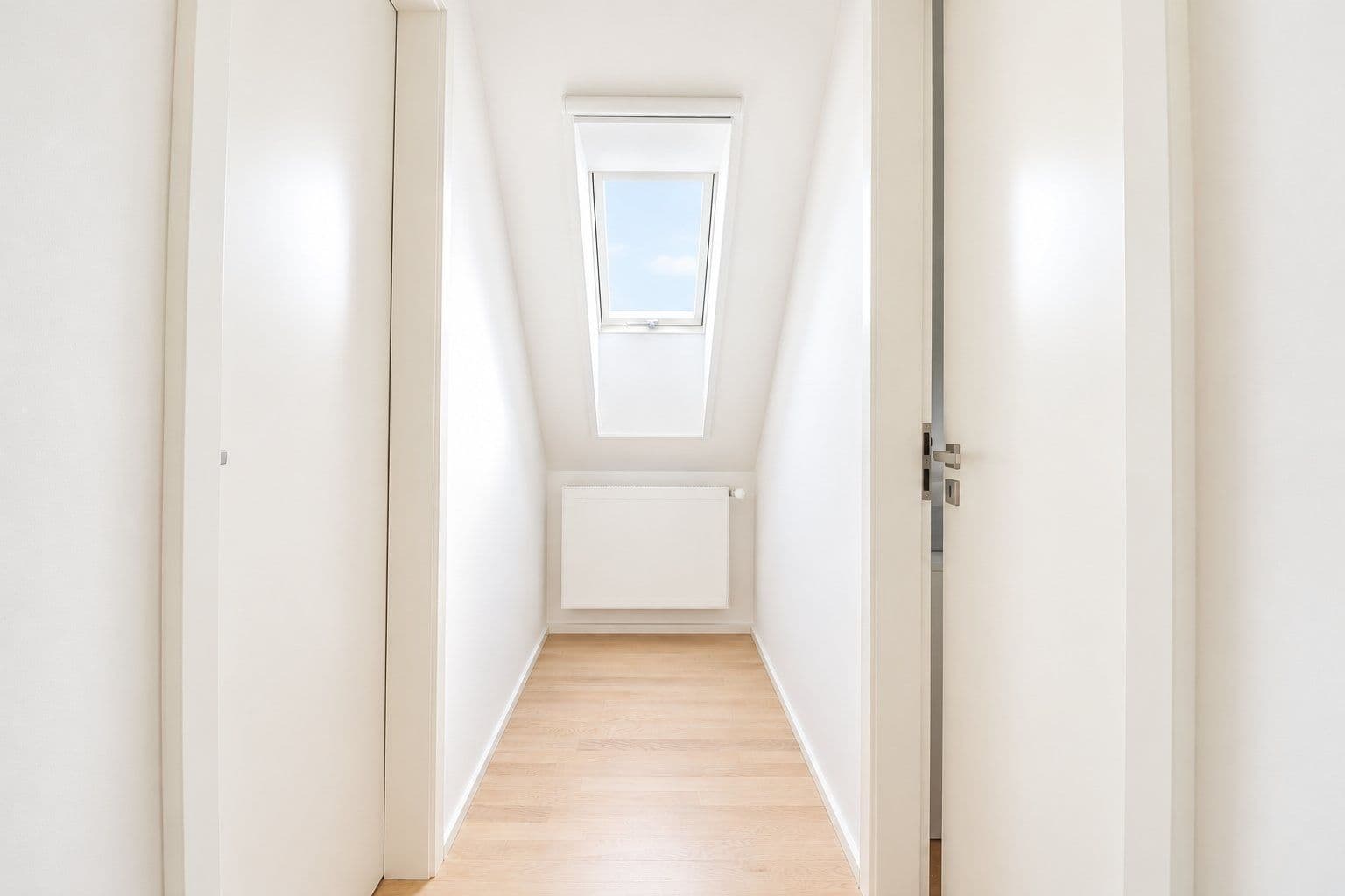 Prenájom bytu 4-izbový 93 m², Urxova, Praha, Praha Prenájom bytu 4-izbový 93 m², Urxova, Praha, Praha