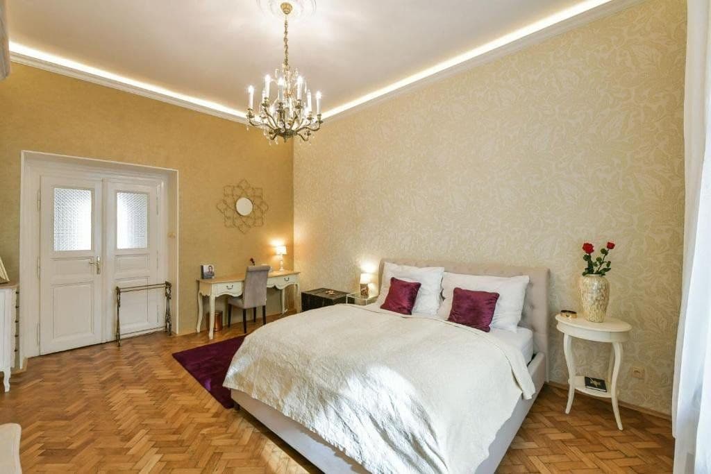 Prenájom bytu 77 m², Nitranská, Praha, Praha Prenájom bytu 77 m², Nitranská, Praha, Praha
