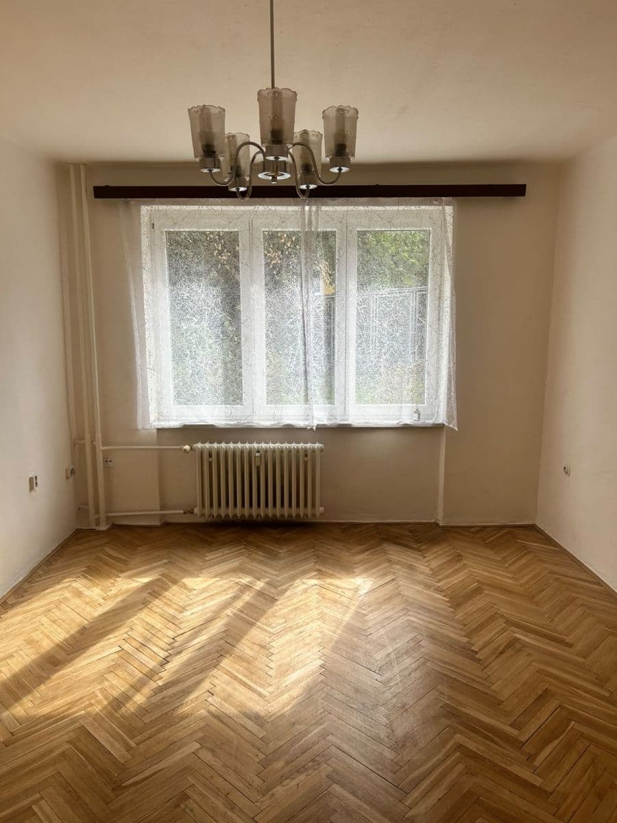 Prenájom bytu 2-izbový 52 m², Malovická, Praha, Praha Prenájom bytu 2-izbový 52 m², Malovická, Praha, Praha