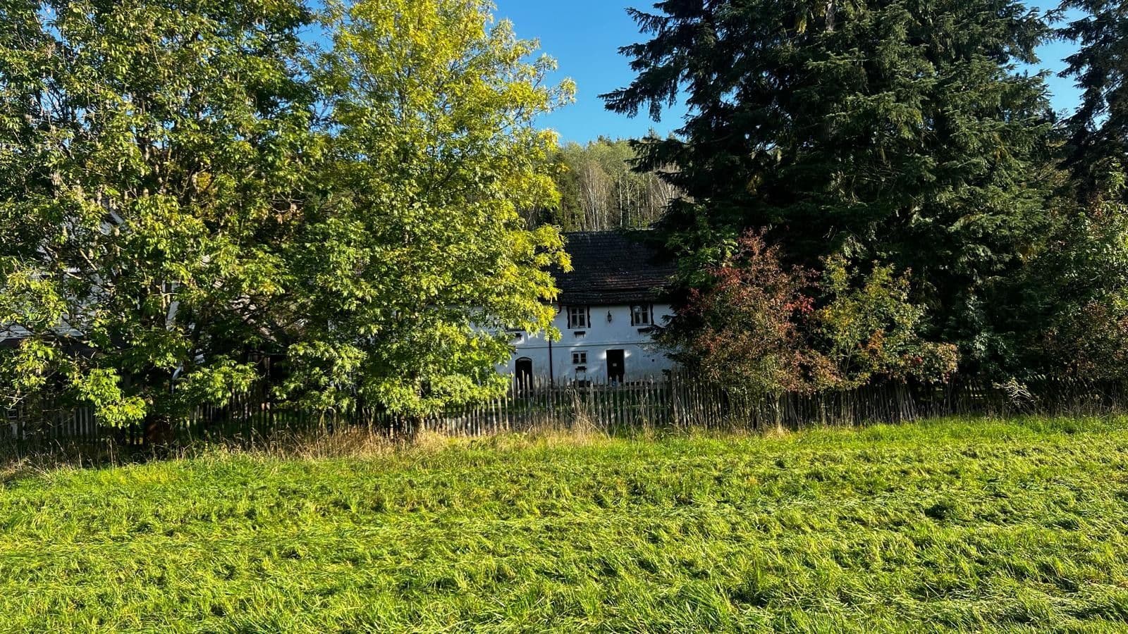 Predaj rekreačného objektu 350 m², pozemok 2.497 m², Úštěk, Ústecký kraj Predaj rekreačného objektu 350 m², pozemok 2.497 m², Úštěk, Ústecký kraj