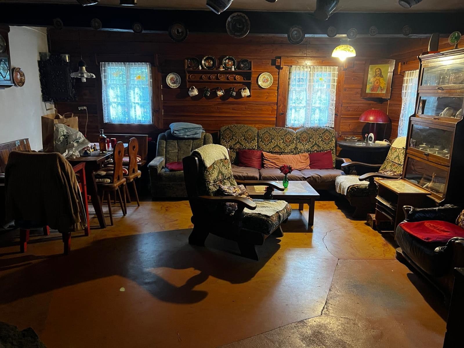 Predaj rekreačného objektu 350 m², pozemok 2.497 m², Úštěk, Ústecký kraj Predaj rekreačného objektu 350 m², pozemok 2.497 m², Úštěk, Ústecký kraj