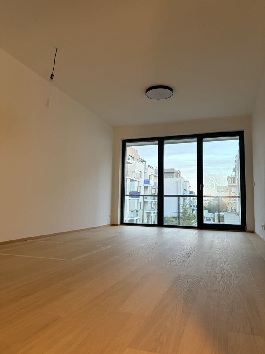 Prenájom bytu 2-izbový 53 m², Za Pískovnou, Praha, Praha Prenájom bytu 2-izbový 53 m², Za Pískovnou, Praha, Praha