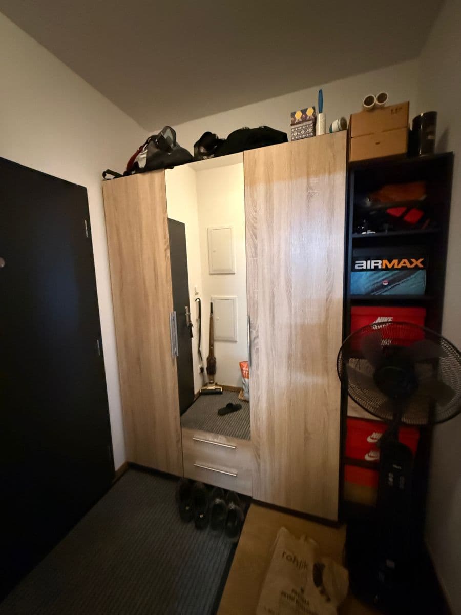 Prenájom bytu 1-izbový 41 m², Počernická, Praha, Praha Prenájom bytu 1-izbový 41 m², Počernická, Praha, Praha