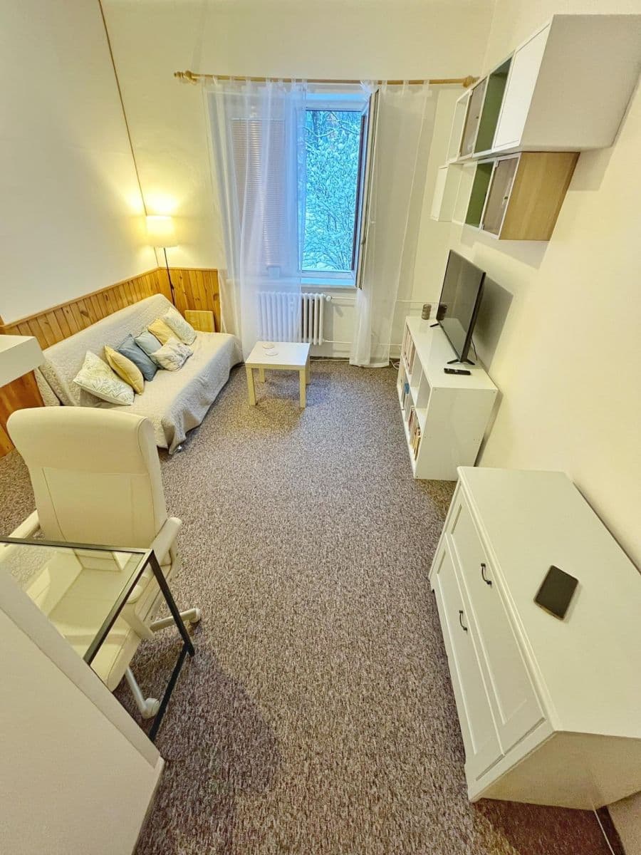 Prenájom bytu 1-izbový 38 m², Garážní, Ostrava, Moravskoslezský kraj Prenájom bytu 1-izbový 38 m², Garážní, Ostrava, Moravskoslezský kraj