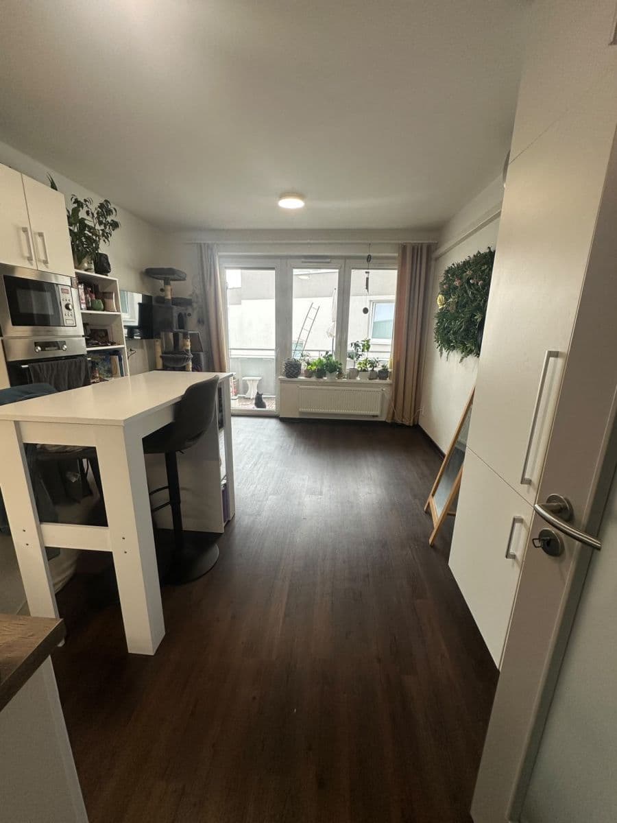 Predaj bytu 1-izbový 38 m², Tovární, Olomouc, Olomoucký kraj Predaj bytu 1-izbový 38 m², Tovární, Olomouc, Olomoucký kraj