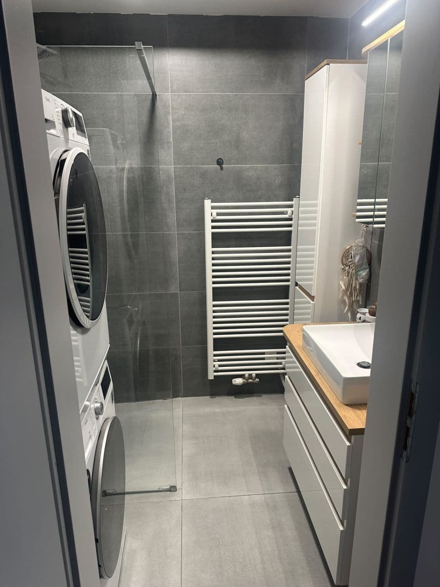 Predaj bytu 1-izbový 38 m², Tovární, Olomouc, Olomoucký kraj Predaj bytu 1-izbový 38 m², Tovární, Olomouc, Olomoucký kraj