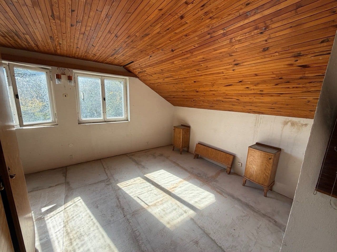 Predaj rekreačného objektu 66 m², pozemok 1.033 m², Jílové u Prahy, Středočeský kraj Predaj rekreačného objektu 66 m², pozemok 1.033 m², Jílové u Prahy, Středočeský kraj