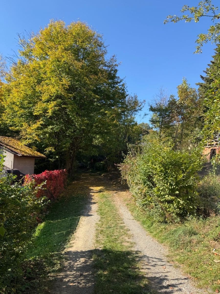 Predaj rekreačného objektu 66 m², pozemok 1.033 m², Jílové u Prahy, Středočeský kraj Predaj rekreačného objektu 66 m², pozemok 1.033 m², Jílové u Prahy, Středočeský kraj