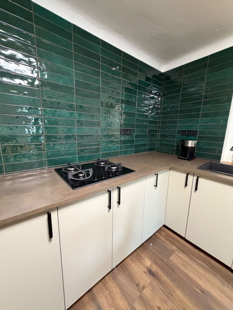 Prenájom bytu 3-izbový 78 m², Doležalova, Brno, Jihomoravský kraj Prenájom bytu 3-izbový 78 m², Doležalova, Brno, Jihomoravský kraj