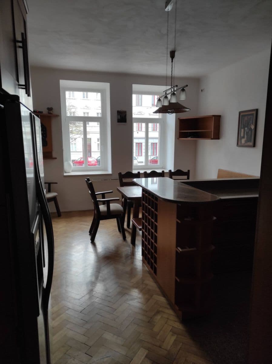 Prenájom bytu 5-izbový 111 m², Štefánikova, Brno, Jihomoravský kraj Prenájom bytu 5-izbový 111 m², Štefánikova, Brno, Jihomoravský kraj