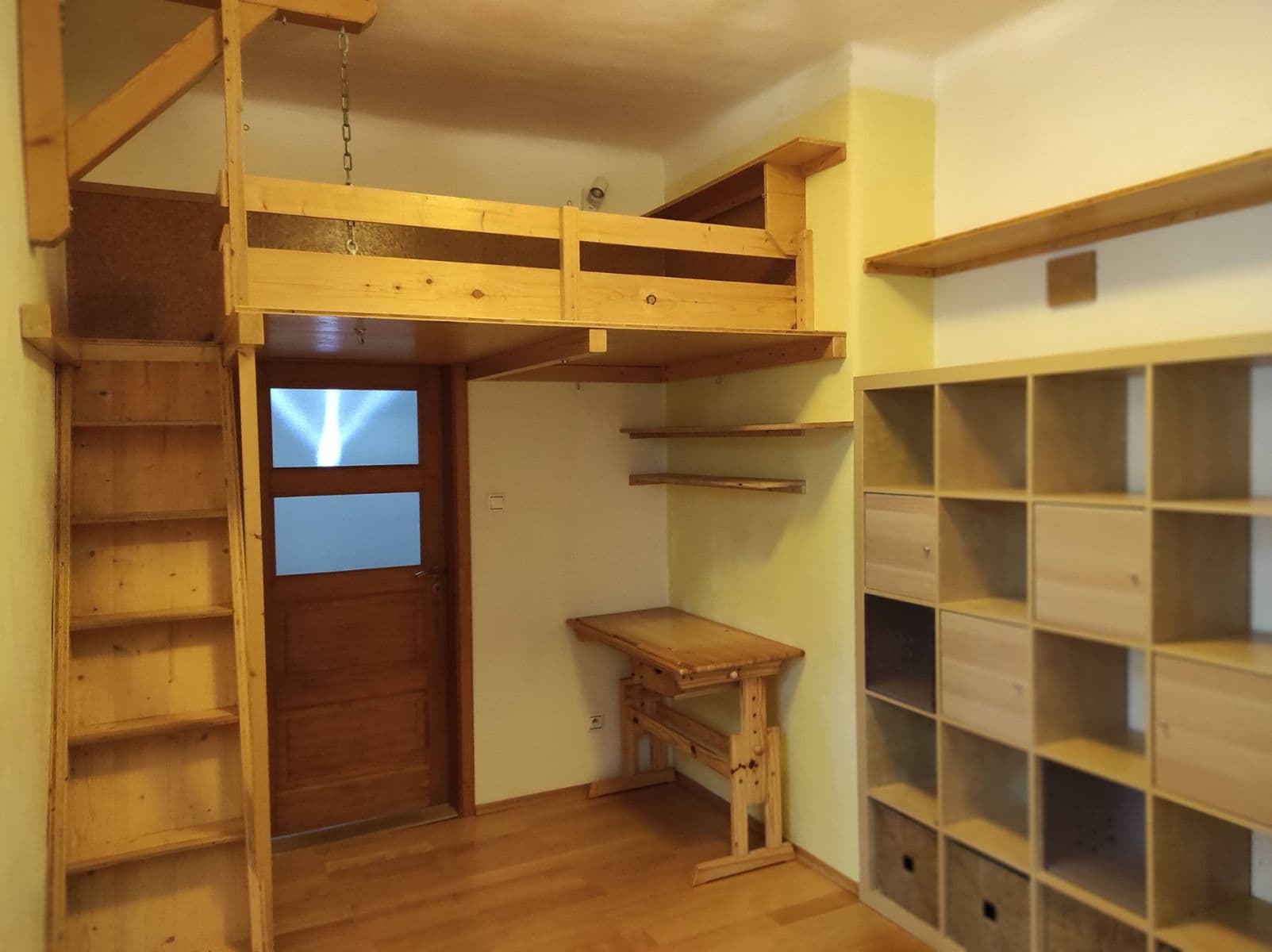 Prenájom bytu 5-izbový 111 m², Štefánikova, Brno, Jihomoravský kraj Prenájom bytu 5-izbový 111 m², Štefánikova, Brno, Jihomoravský kraj