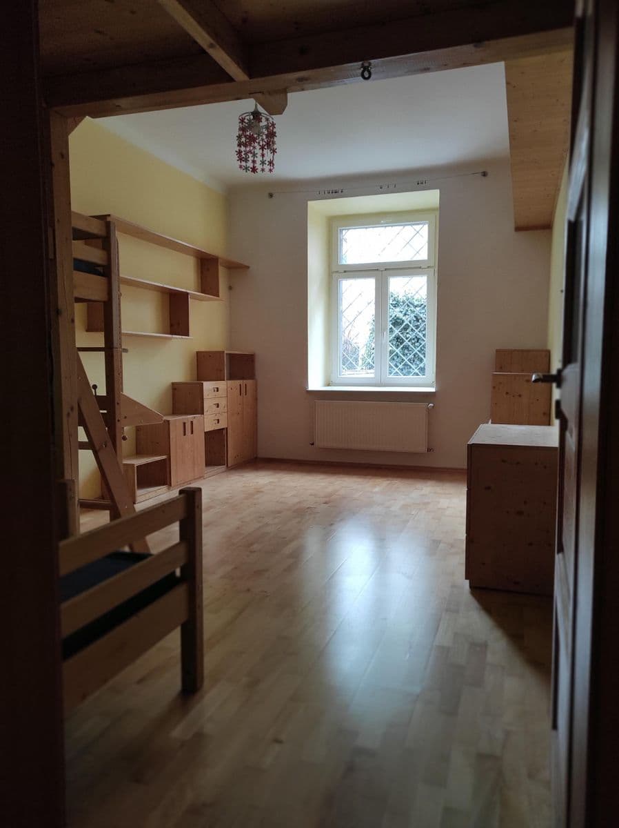 Prenájom bytu 5-izbový 111 m², Štefánikova, Brno, Jihomoravský kraj Prenájom bytu 5-izbový 111 m², Štefánikova, Brno, Jihomoravský kraj