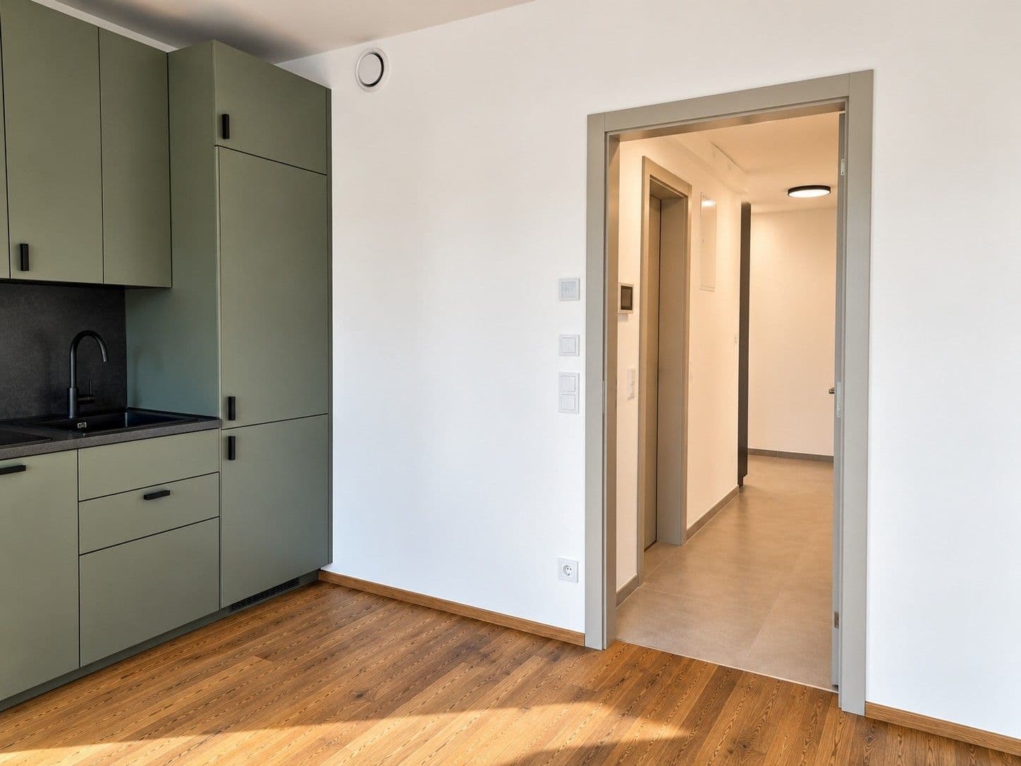 Prenájom bytu 2-izbový 54 m², Hartigova, Praha, Praha Prenájom bytu 2-izbový 54 m², Hartigova, Praha, Praha