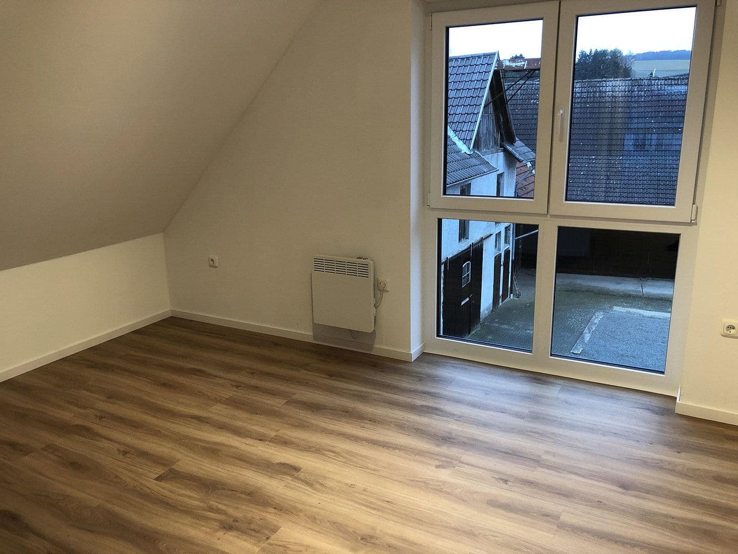 Prenájom bytu 3-izbový 75 m², Kirchstraße 26d, Ober-Ramstadt, Hesensko Prenájom bytu 3-izbový 75 m², Kirchstraße 26d, Ober-Ramstadt, Hesensko