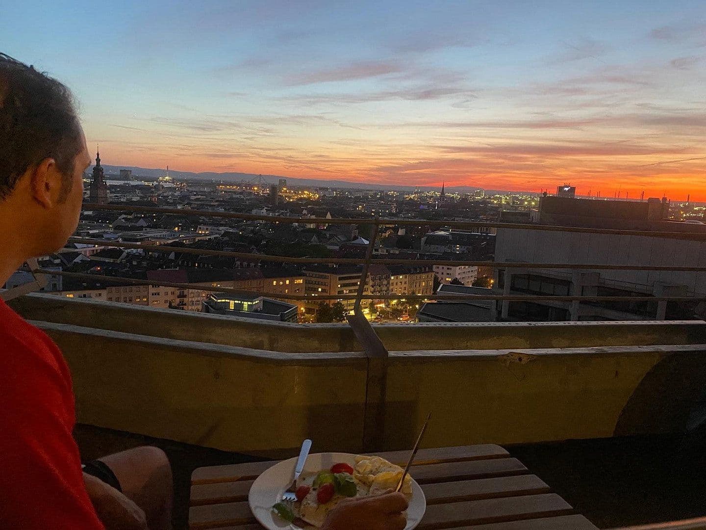 Prenájom bytu 3-izbový 97 m², Collinistraße 5, Mannheim, Bádensko-Wurttembersko Prenájom bytu 3-izbový 97 m², Collinistraße 5, Mannheim, Bádensko-Wurttembersko
