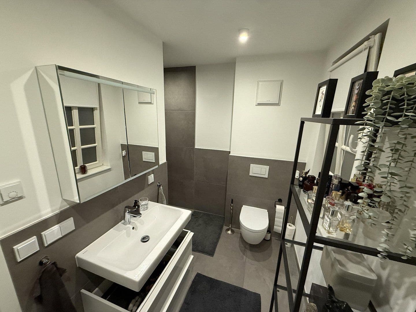 Prenájom bytu 2-izbový 55 m², Wiesbaden, Hesensko Prenájom bytu 2-izbový 55 m², Wiesbaden, Hesensko