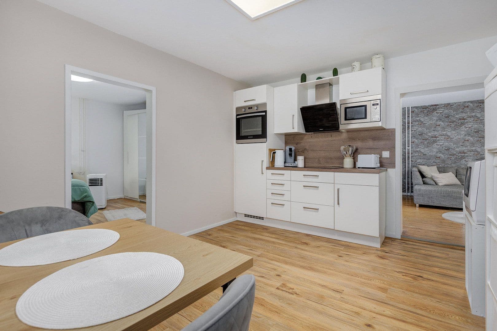 Predaj domu 160 m², pozemok 657 m², Ingelheim am Rhein, Porýnie-Falcko Predaj domu 160 m², pozemok 657 m², Ingelheim am Rhein, Porýnie-Falcko