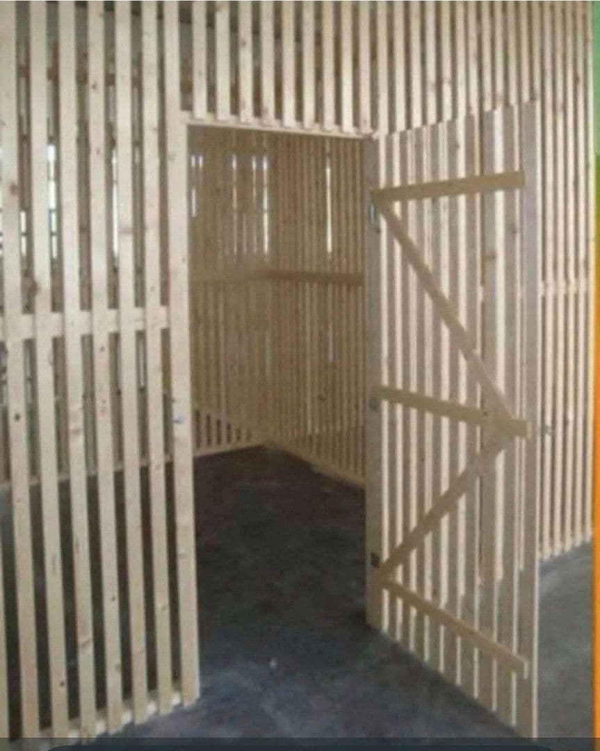 Prenájom nebytového priestoru 55 m², Au 16, Vomp, Tirolsko Prenájom nebytového priestoru 55 m², Au 16, Vomp, Tirolsko