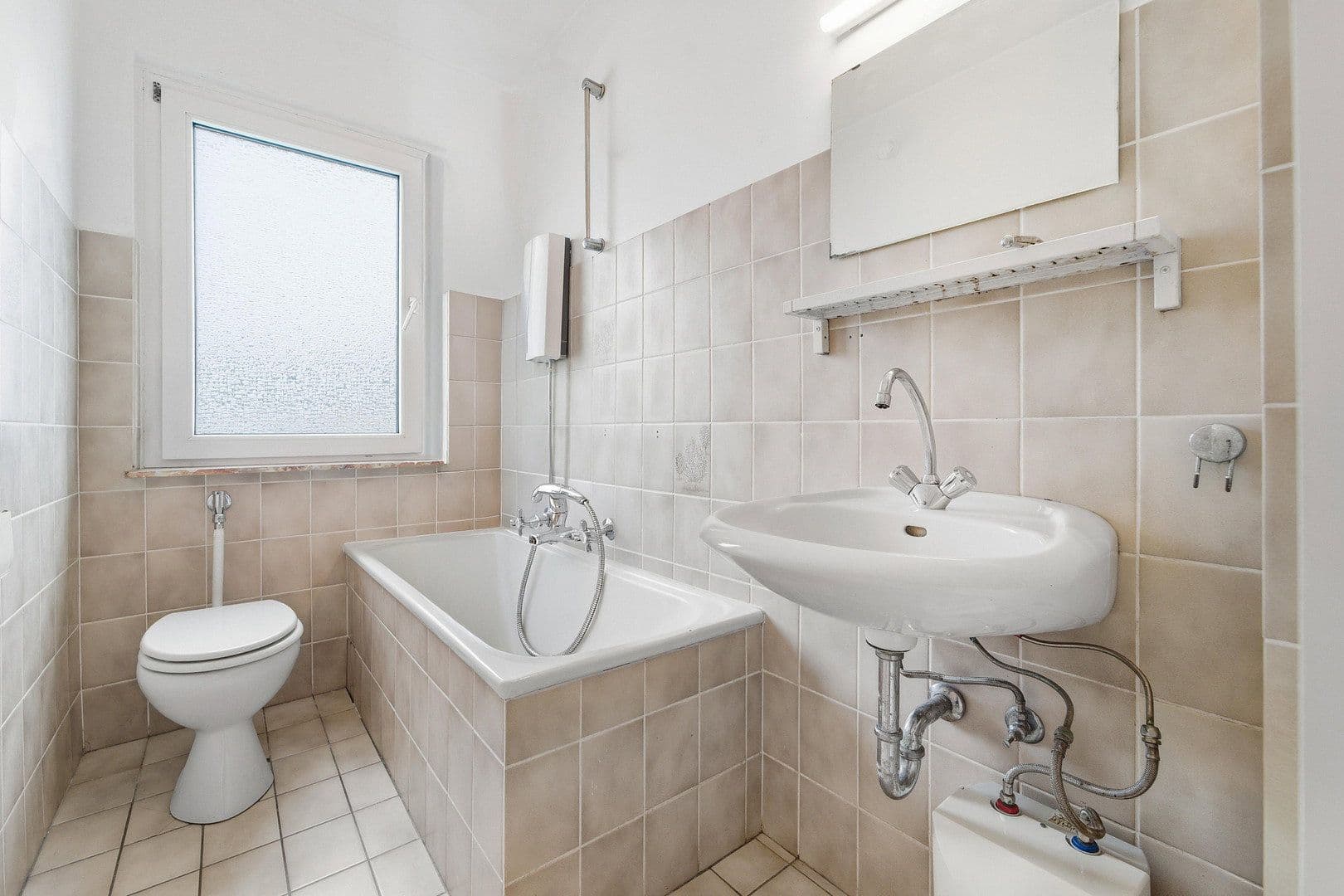 Prenájom bytu 1-izbový 35 m², Nieberdingstraße 40, Essen, Severné Porýnie - Westfálsko Prenájom bytu 1-izbový 35 m², Nieberdingstraße 40, Essen, Severné Porýnie - Westfálsko