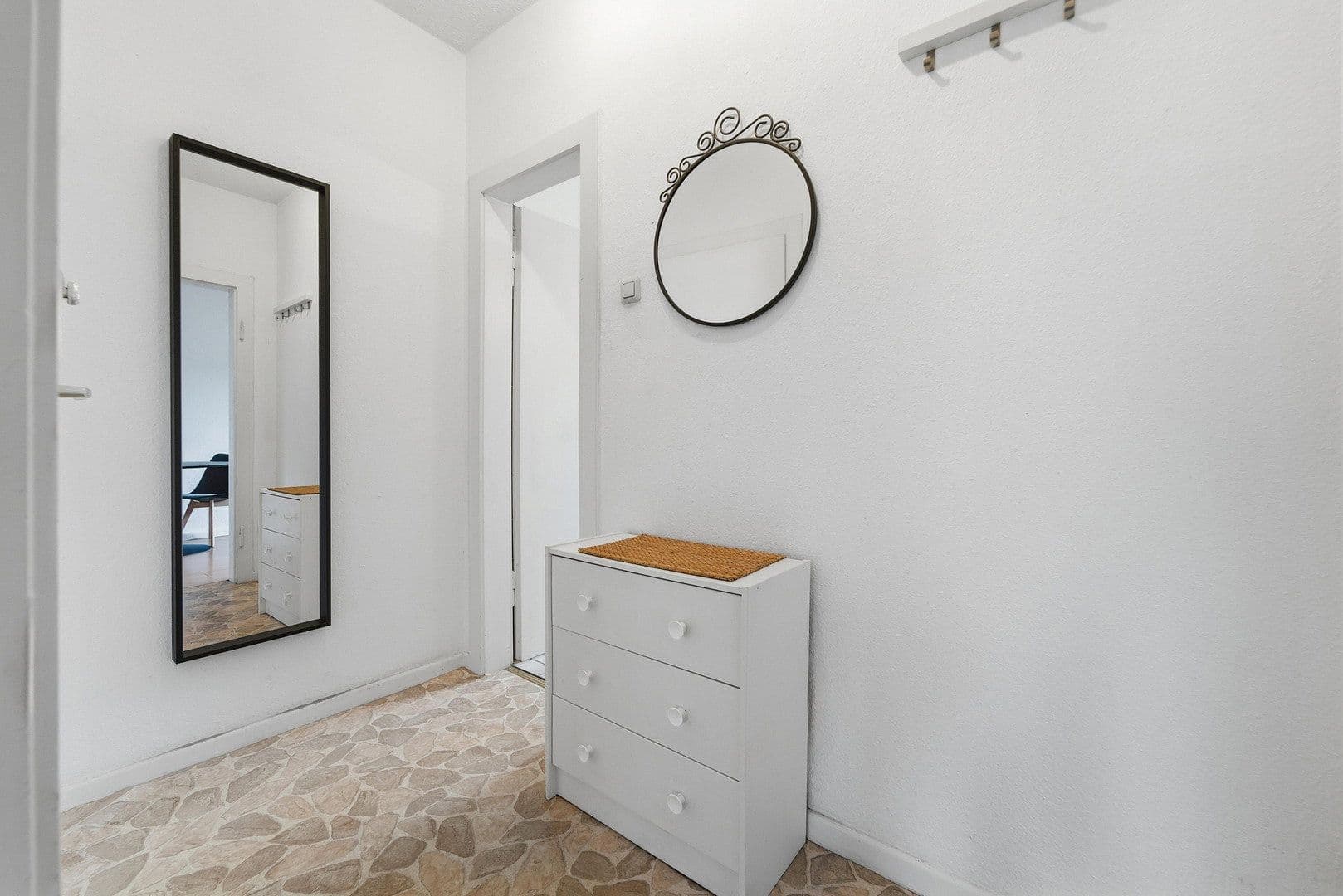 Prenájom bytu 1-izbový 35 m², Nieberdingstraße 40, Essen, Severné Porýnie - Westfálsko Prenájom bytu 1-izbový 35 m², Nieberdingstraße 40, Essen, Severné Porýnie - Westfálsko