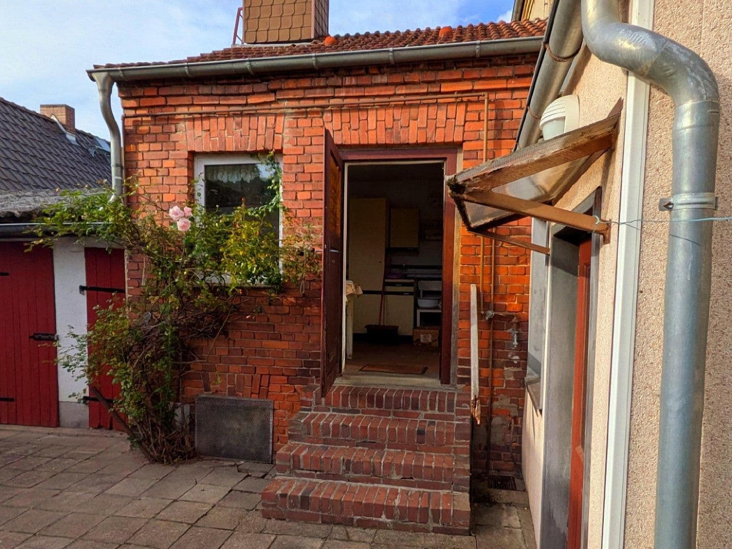 Predaj domu 140 m², pozemok 1.128 m², Burgstraße 50, Zahna-Elster, Sasko-Anhaltsko Predaj domu 140 m², pozemok 1.128 m², Burgstraße 50, Zahna-Elster, Sasko-Anhaltsko