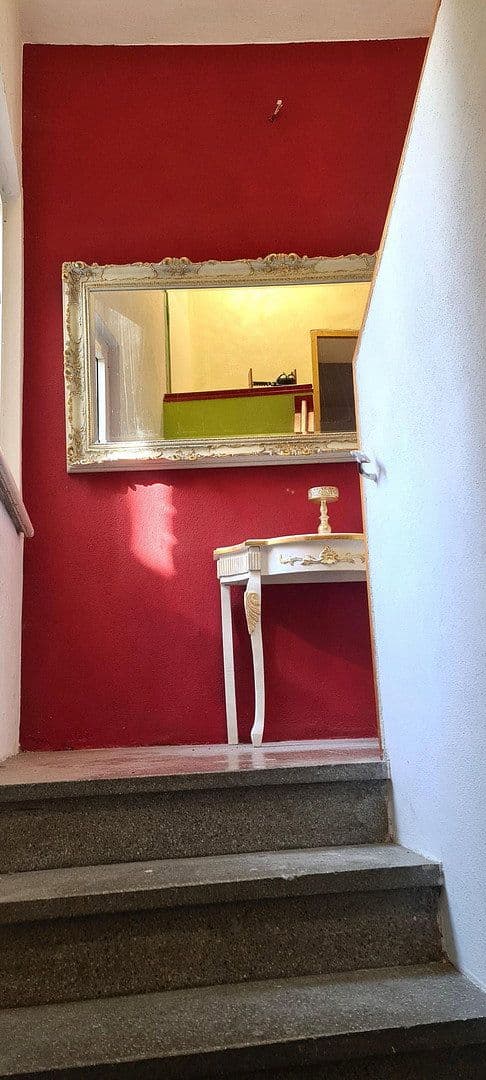 Predaj domu 374 m², pozemok 218 m², Monreal, Porýnie-Falcko Predaj domu 374 m², pozemok 218 m², Monreal, Porýnie-Falcko