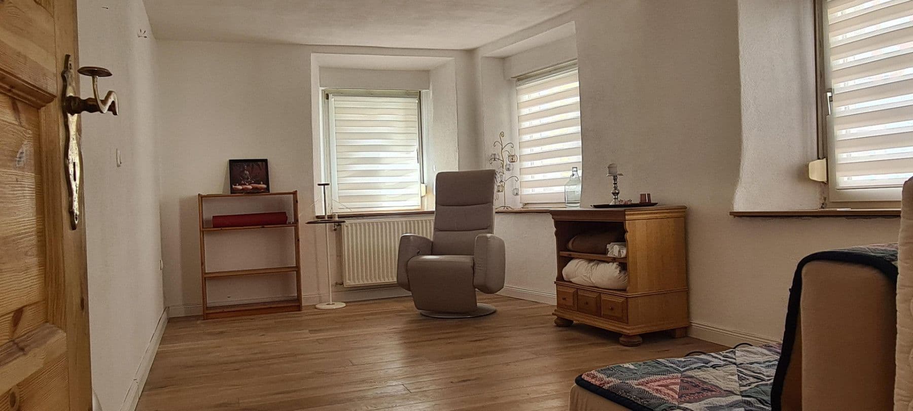 Predaj domu 374 m², pozemok 218 m², Monreal, Porýnie-Falcko Predaj domu 374 m², pozemok 218 m², Monreal, Porýnie-Falcko