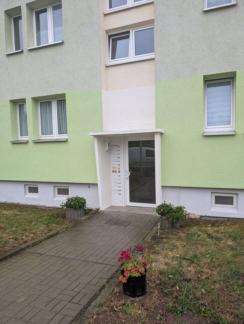 Prenájom bytu 3-izbový 68 m², Seligenstädter Straße 12, Gera - Aga, Durínsko Prenájom bytu 3-izbový 68 m², Seligenstädter Straße 12, Gera - Aga, Durínsko