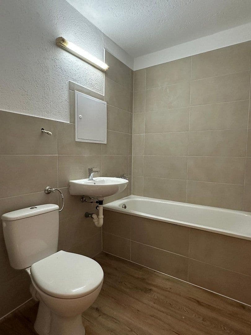 Prenájom bytu 2-izbový 52 m², Otto-Worms-Straße, Gera, Durínsko Prenájom bytu 2-izbový 52 m², Otto-Worms-Straße, Gera, Durínsko
