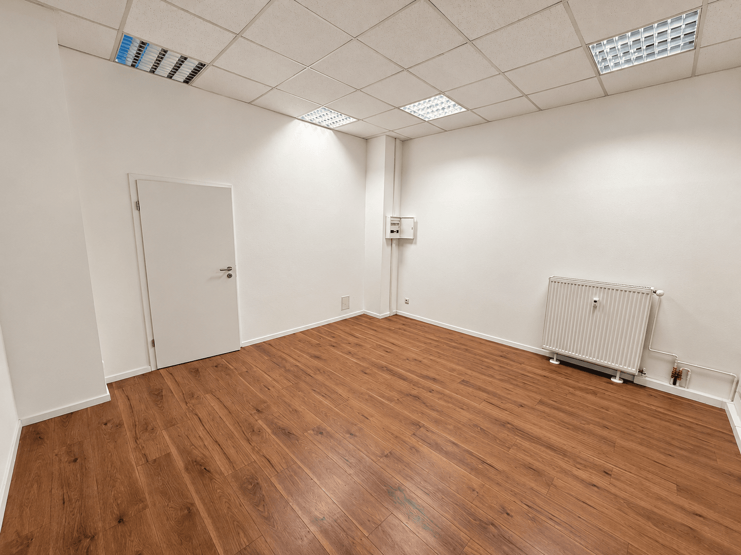 Prenájom kancelárie 59 m², Dresdner Straße 275, Freital, Sasko Prenájom kancelárie 59 m², Dresdner Straße 275, Freital, Sasko