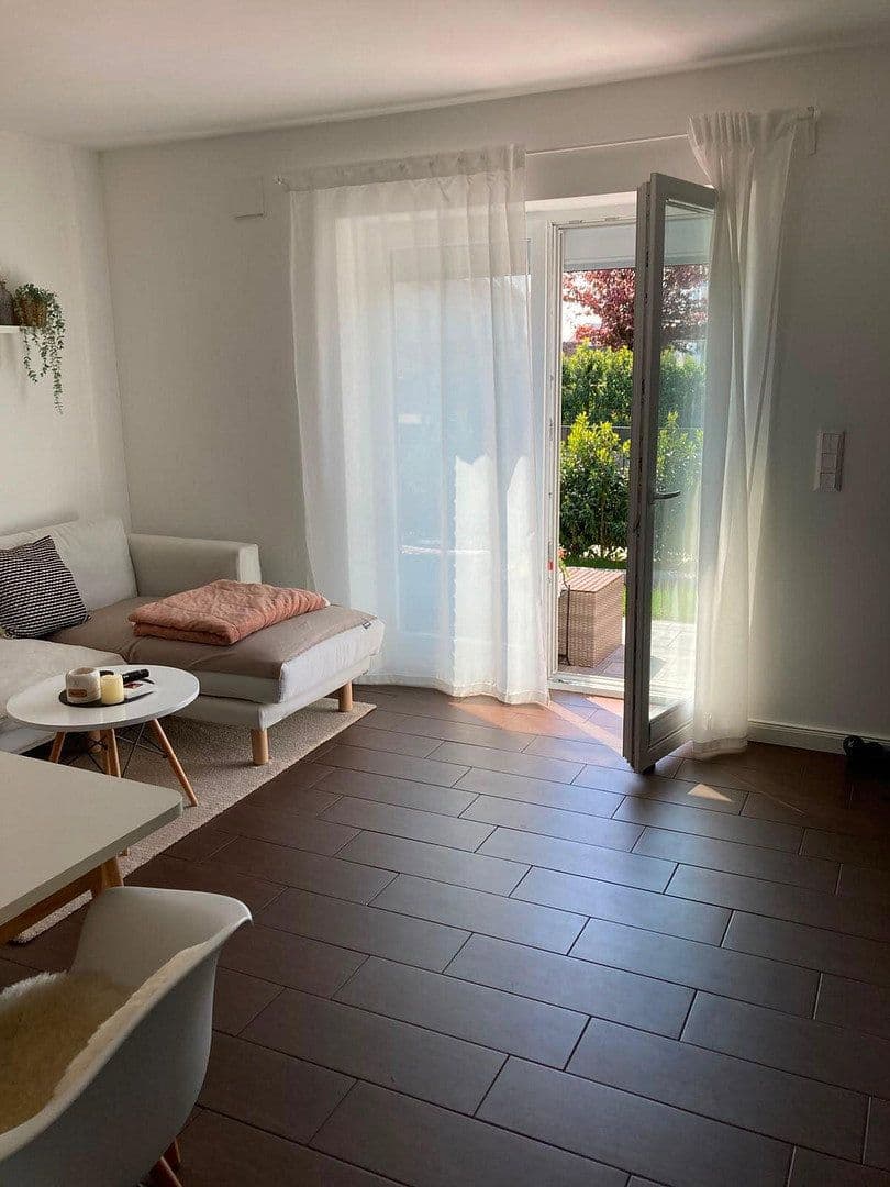 Prenájom bytu 2-izbový 39 m², Herzogenaurach, Bavorsko Prenájom bytu 2-izbový 39 m², Herzogenaurach, Bavorsko