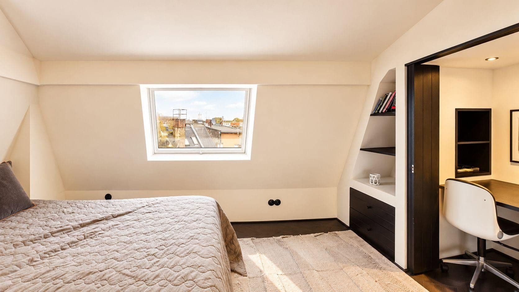 Predaj bytu 6-izbový 189 m², berlin, Berlín Predaj bytu 6-izbový 189 m², berlin, Berlín