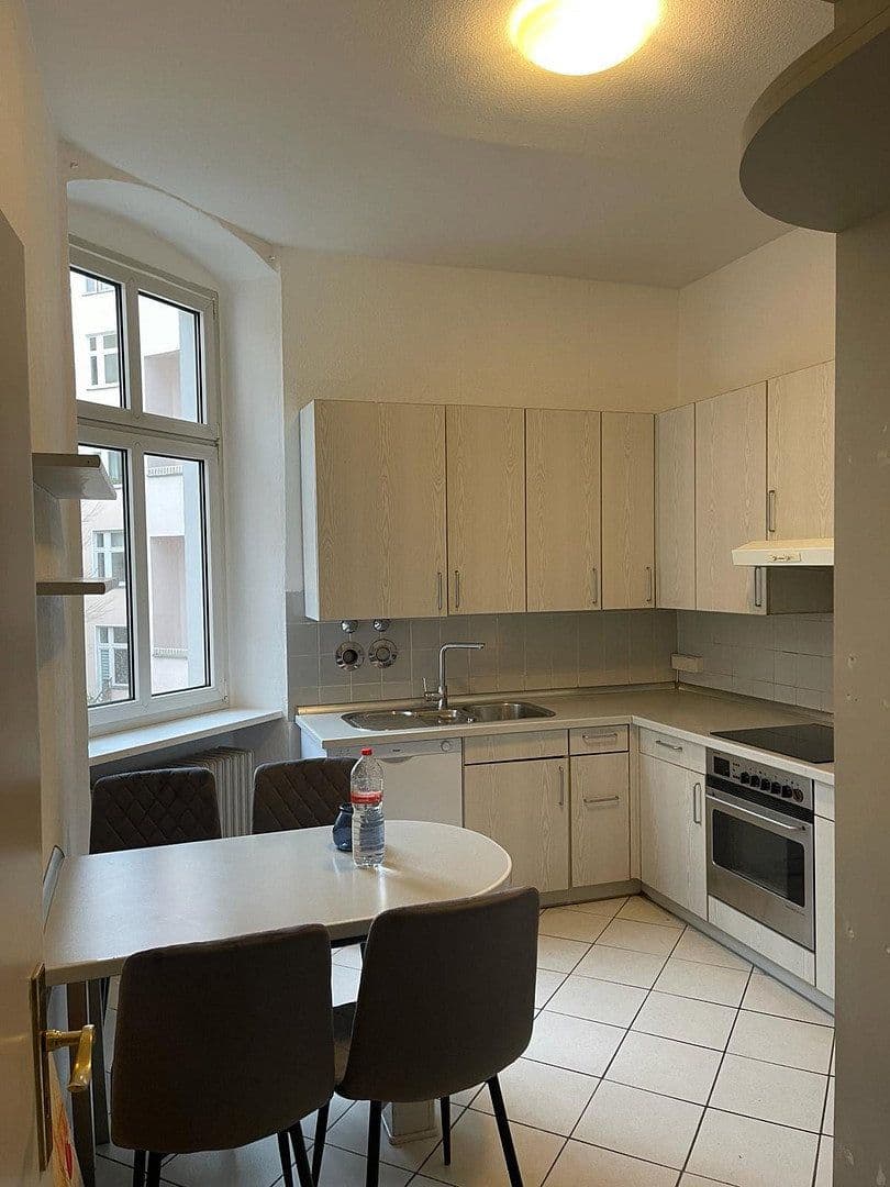 Predaj bytu 4-izbový 128 m², Blissestraße 63, Berlin, Berlín Predaj bytu 4-izbový 128 m², Blissestraße 63, Berlin, Berlín