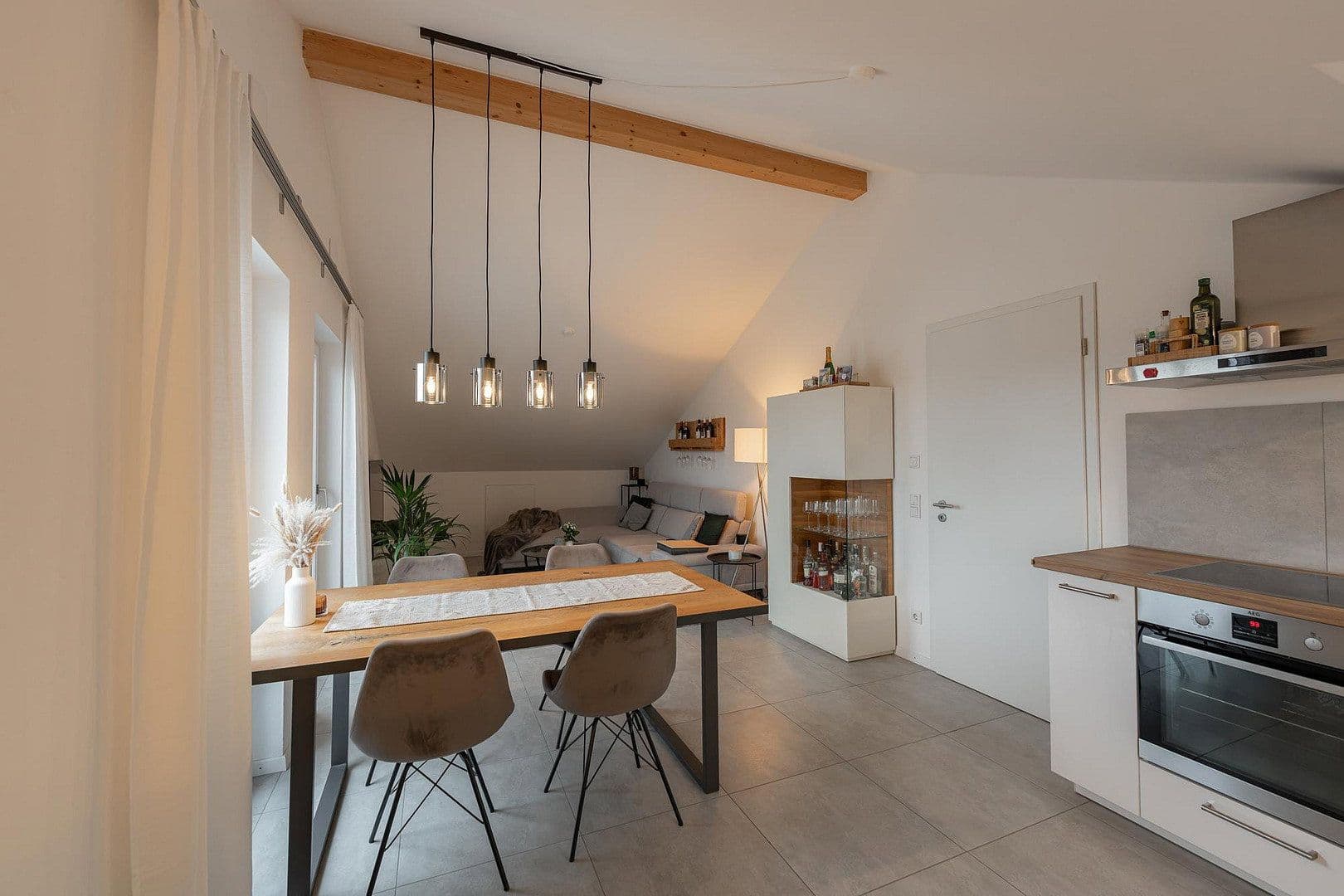 Prenájom bytu 2-izbový 60 m², Lehrer-Reiter-Str. 1, Grafing b. München, Bavorsko Prenájom bytu 2-izbový 60 m², Lehrer-Reiter-Str. 1, Grafing b. München, Bavorsko