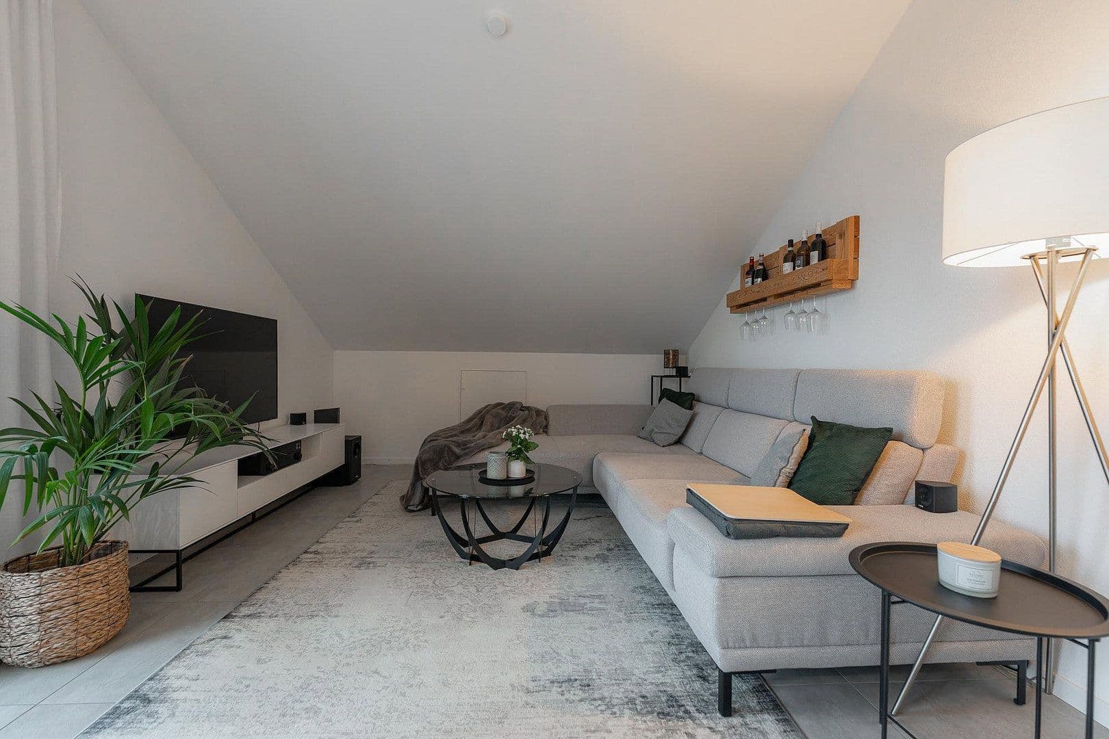 Prenájom bytu 2-izbový 60 m², Lehrer-Reiter-Str. 1, Grafing b. München, Bavorsko Prenájom bytu 2-izbový 60 m², Lehrer-Reiter-Str. 1, Grafing b. München, Bavorsko
