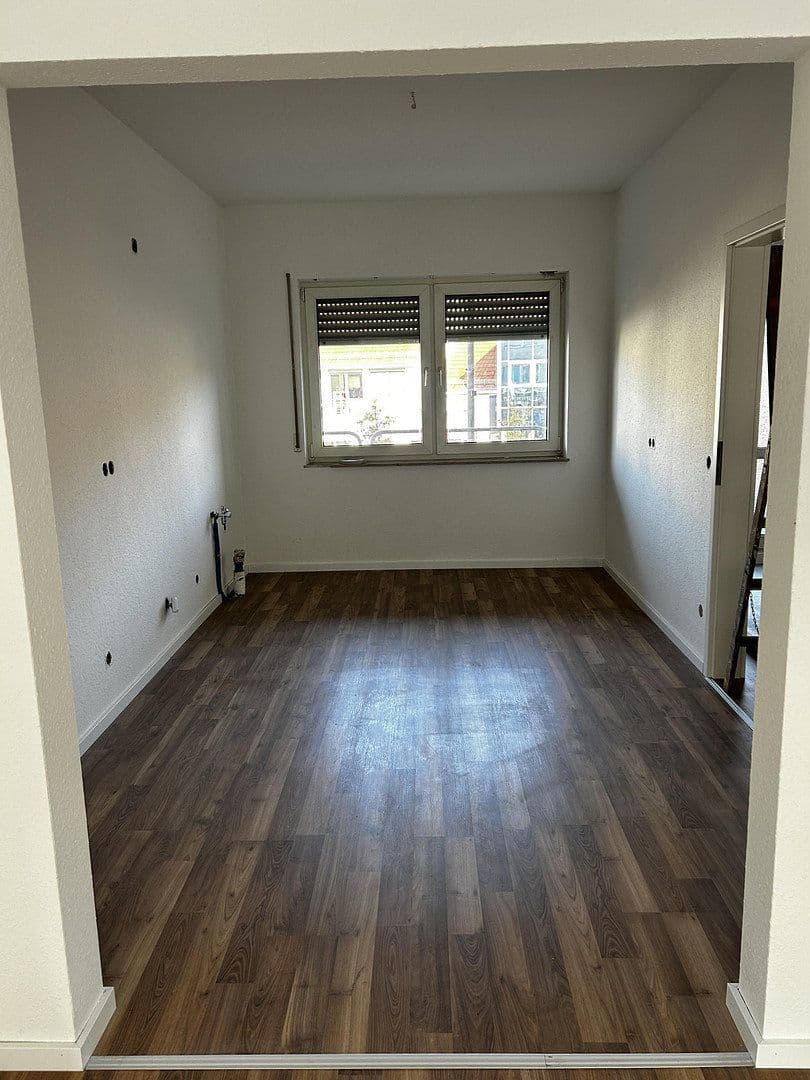 Prenájom domu 72 m², pozemok 1.200 m², Aarstraße 243/245, Taunusstein, Hesensko Prenájom domu 72 m², pozemok 1.200 m², Aarstraße 243/245, Taunusstein, Hesensko