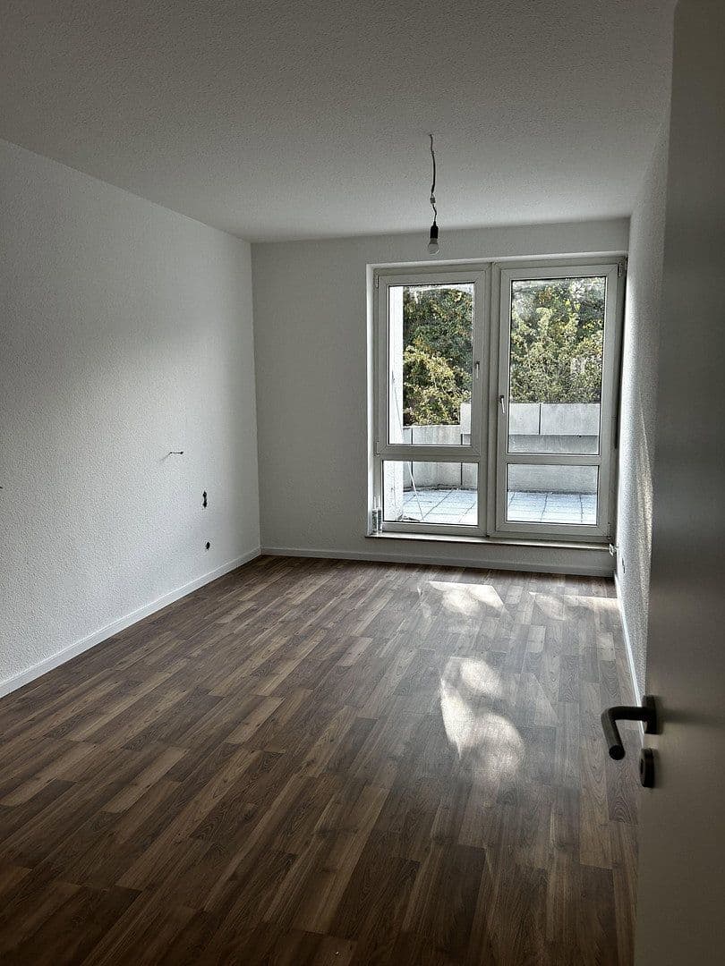 Prenájom domu 72 m², pozemok 1.200 m², Aarstraße 243/245, Taunusstein, Hesensko Prenájom domu 72 m², pozemok 1.200 m², Aarstraße 243/245, Taunusstein, Hesensko