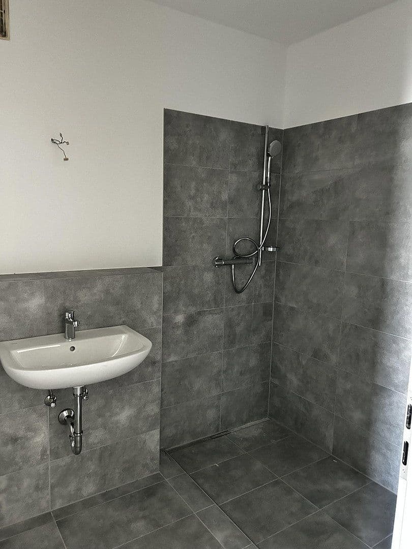 Prenájom domu 72 m², pozemok 1.200 m², Aarstraße 243/245, Taunusstein, Hesensko Prenájom domu 72 m², pozemok 1.200 m², Aarstraße 243/245, Taunusstein, Hesensko