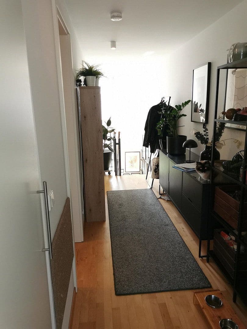 Prenájom bytu 3-izbový 92 m², Hauptstr. 35, Leinfelden-Echterdingen, Bádensko-Wurttembersko Prenájom bytu 3-izbový 92 m², Hauptstr. 35, Leinfelden-Echterdingen, Bádensko-Wurttembersko